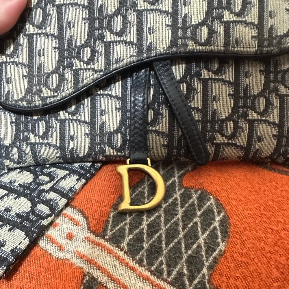 Dior Small Saddle Pouch with Chain - Picture 4 of 15